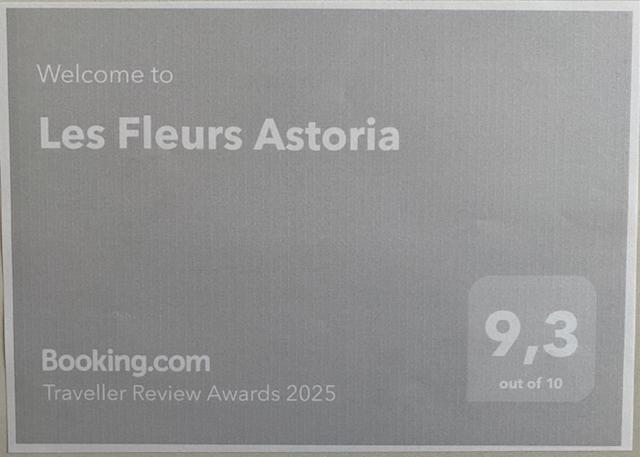 Appartement Les Fleurs Astoria à Menton Extérieur photo